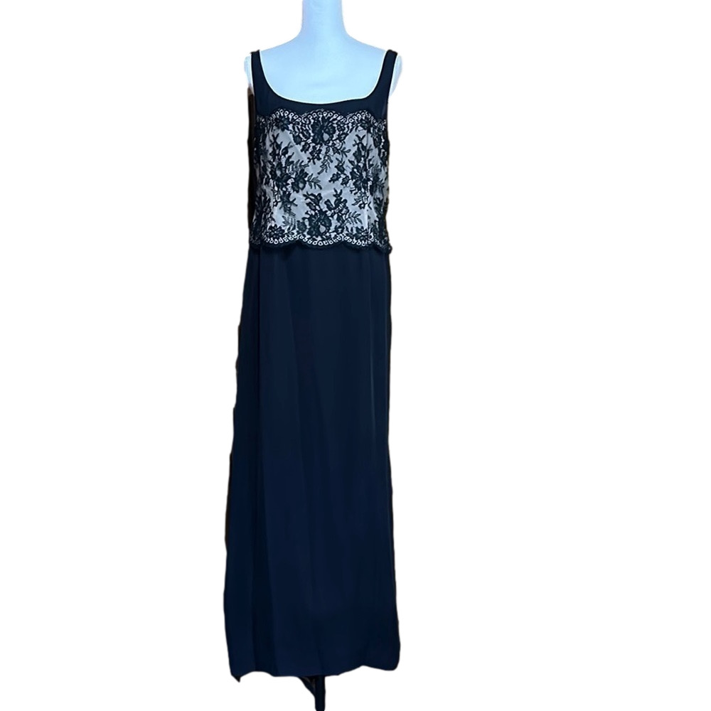 Emanuel Ungaro Silk Gown with Illusion Lace Bodice Size 14 / 48 - EUC